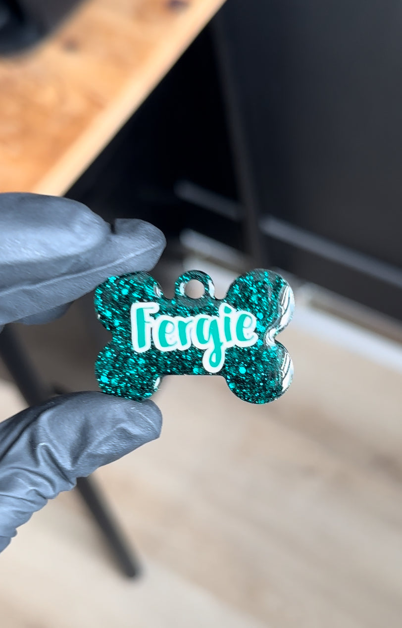 Glitter tags