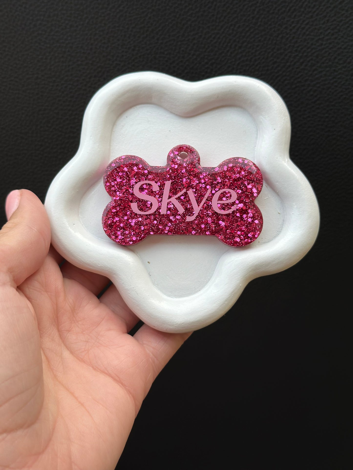 Glitter tags
