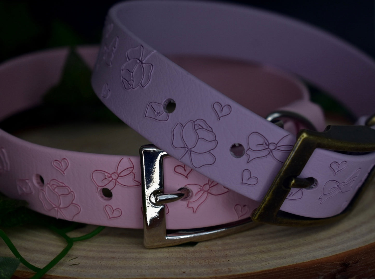 Sweet Nothings Embossed Collar 🎀